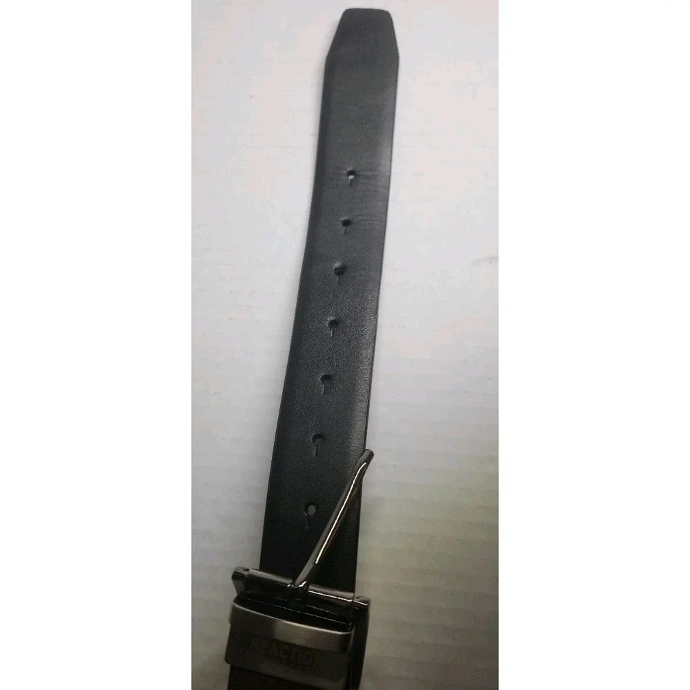 Kenneth Cole Reaction  Reversible Black and Brown Leather Belt - Size‎ 38
